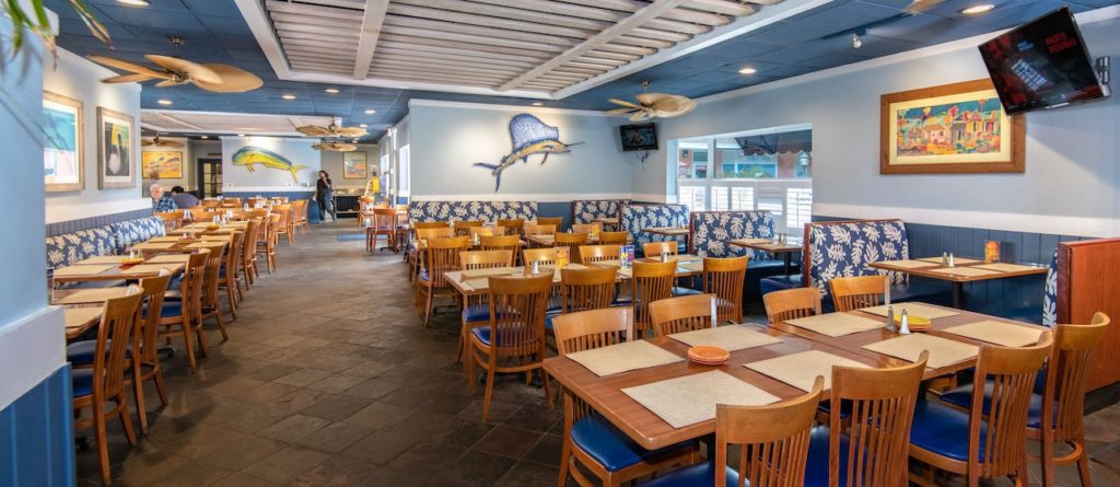 Affordable Atlantis Bahamas Restaurants - Anthony's Bar & Grill